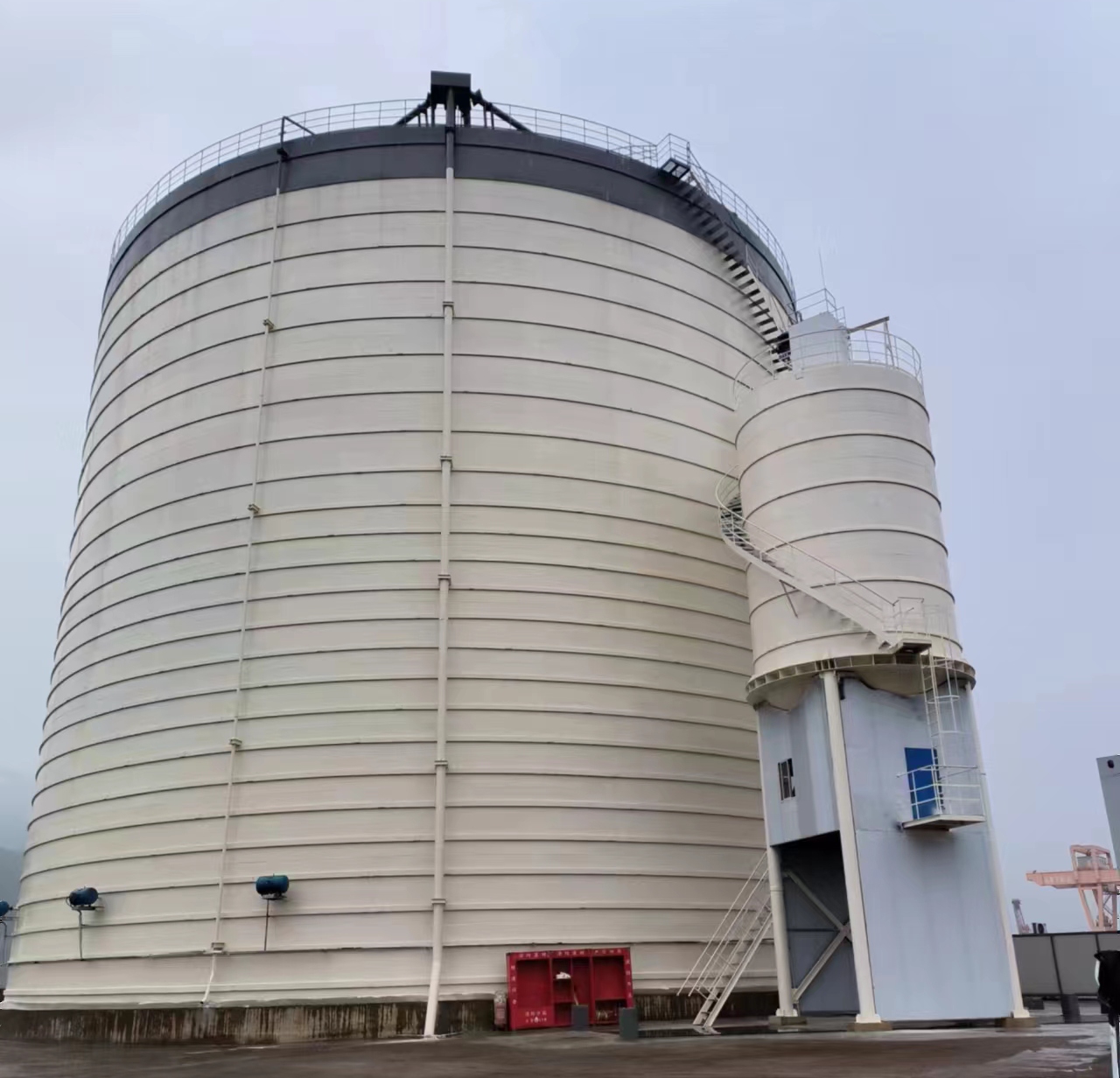 兴海10万吨水泥钢板库